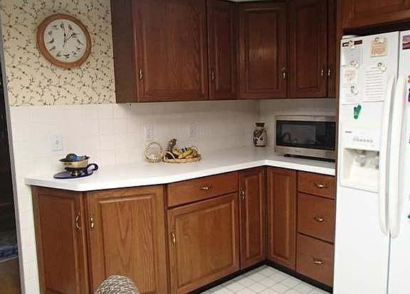 4th image of 22 Applewood Dr