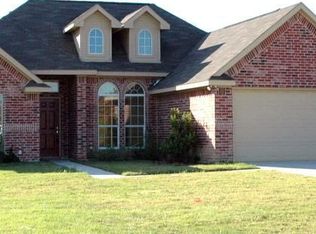 227 Bent Creek Dr, Waxahachie, TX 75165