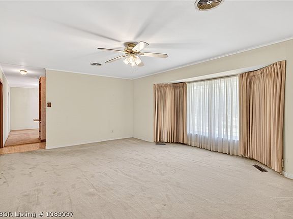 3rd image of 6000 Euper Ln