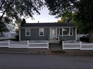 4 Spencer St, Pawtucket, RI 02860