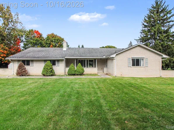 33722 Lyncroft St, Farmington Hills, MI 48331