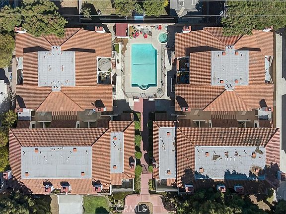 4th image of 2720 Gramercy Ave APT 5