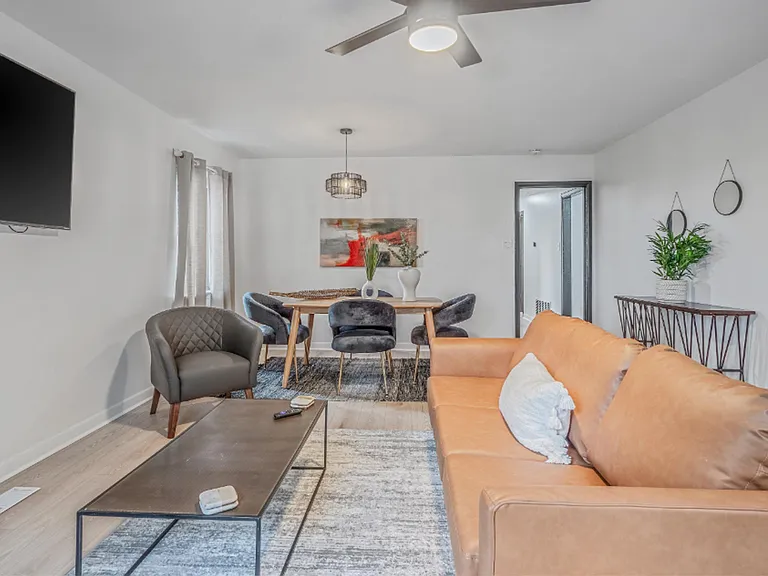 1112 N Hughes St — Photo 3