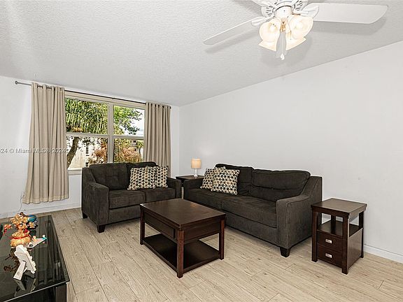 4th image of 7480 NW 17th St APT 209