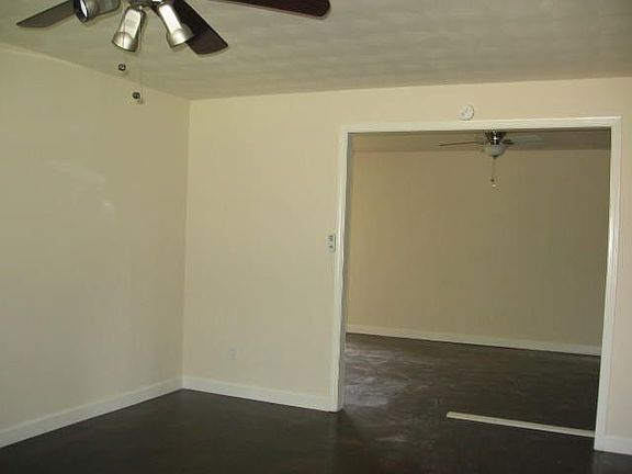 2nd image of 1320 Elsie Ln