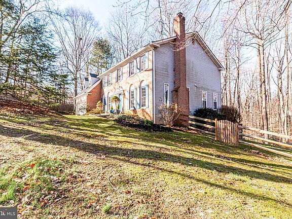 3rd image of 4821 Bentonbrook Dr