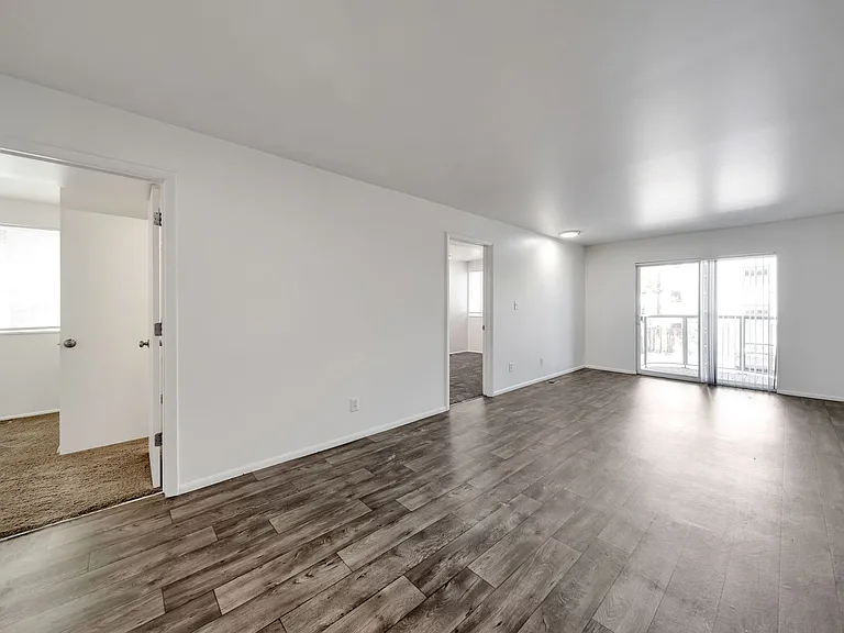 Capitol Reef Apartments — Photo 17