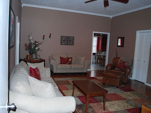 3rd image of 2118 Pueblo Dr