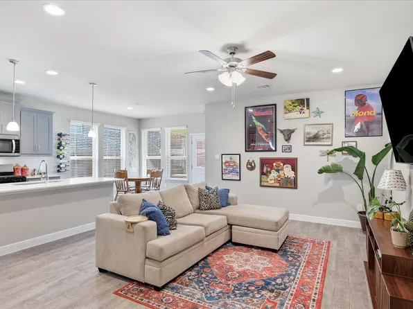 141 Medina Ln, Rhome, TX 76078
