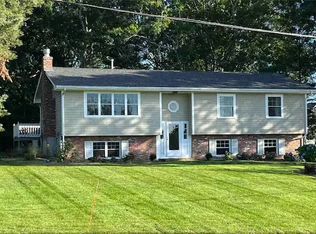 110 Elgin Rd, Bourne, MA 02532