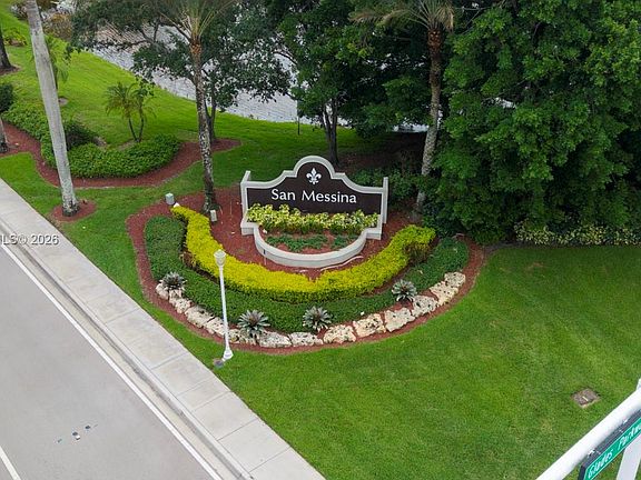 2nd image of 1919 Madeira Dr #4