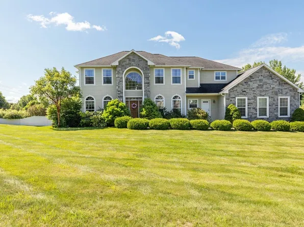 6201 Applecross Rd, Jamesville, NY 13078