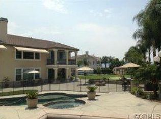 6802 Persimmon St, Chino, CA 91710