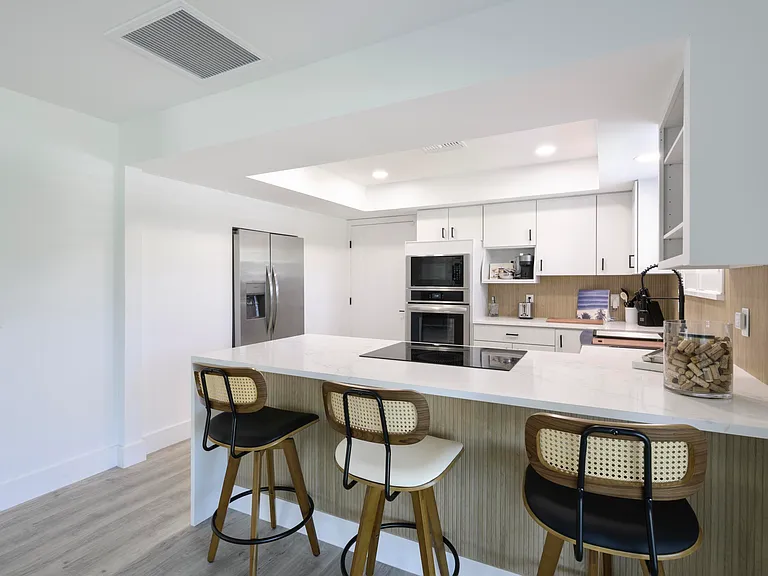 8585 SE Palm St — Photo 14