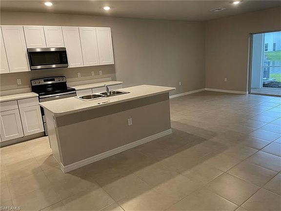 2nd image of 15452 Wildflower Cir