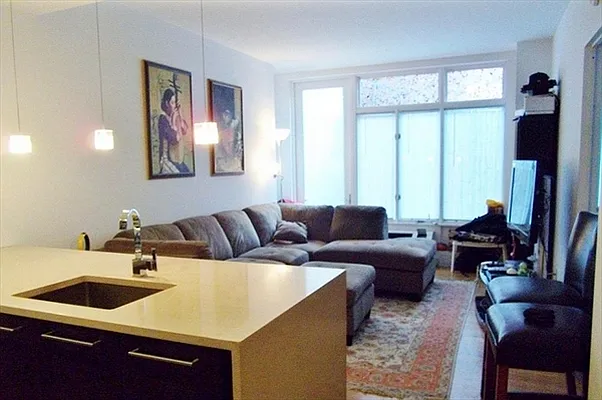 Sold by Citi Habitats | media 1