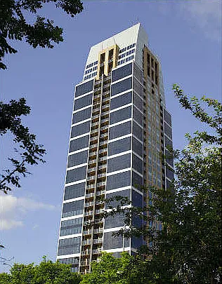 211 13th Ave SE #2105 — Photo 16