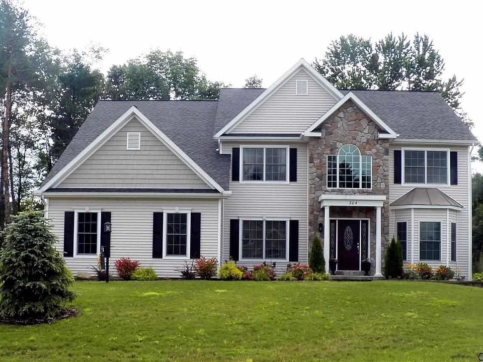 1st image of 3 Victoria Ct