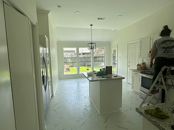 5th image of 4142 Stumberg Ln