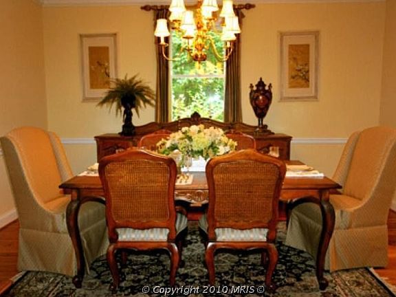 Formal dining room