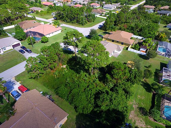 4th image of 1310 SW Paar Dr
