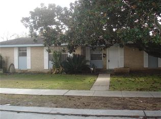 2120 Esplanade Pl, Gretna, LA 70056