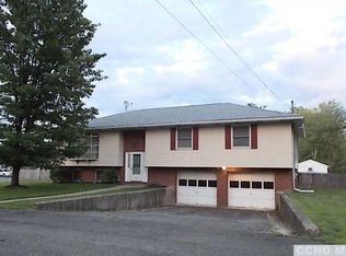 2 Cottontail Ln, Catskill, NY 12414