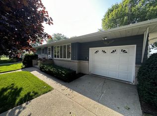 2617 8th St, Two Rivers, WI 54241