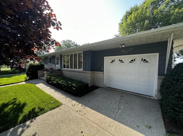 2617 8th STREET, Two Rivers, WI 54241