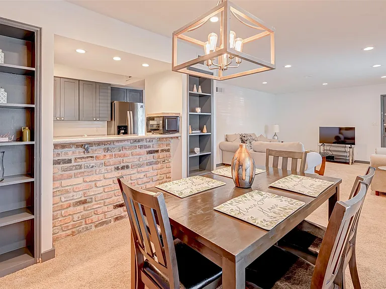 5863 Inwood Dr #5 — Photo 10