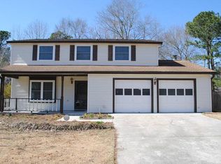 106 Foxfire Ct, Summerville, SC 29486