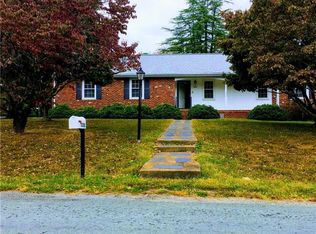 10500 Gotham Rd, North Chesterfield, VA 23235