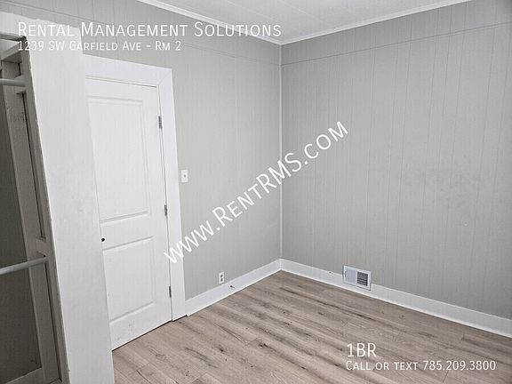 4th image of 1239 SW Garfield Ave Room 2