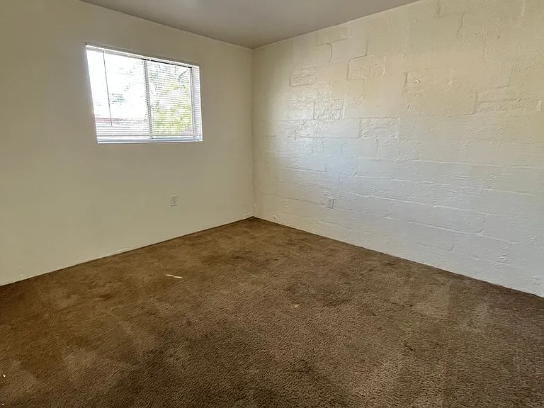446 E Pastime Rd — Photo 42