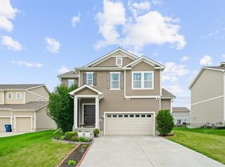 1420 SW Cornwall Rd, Lees Summit, MO 64083