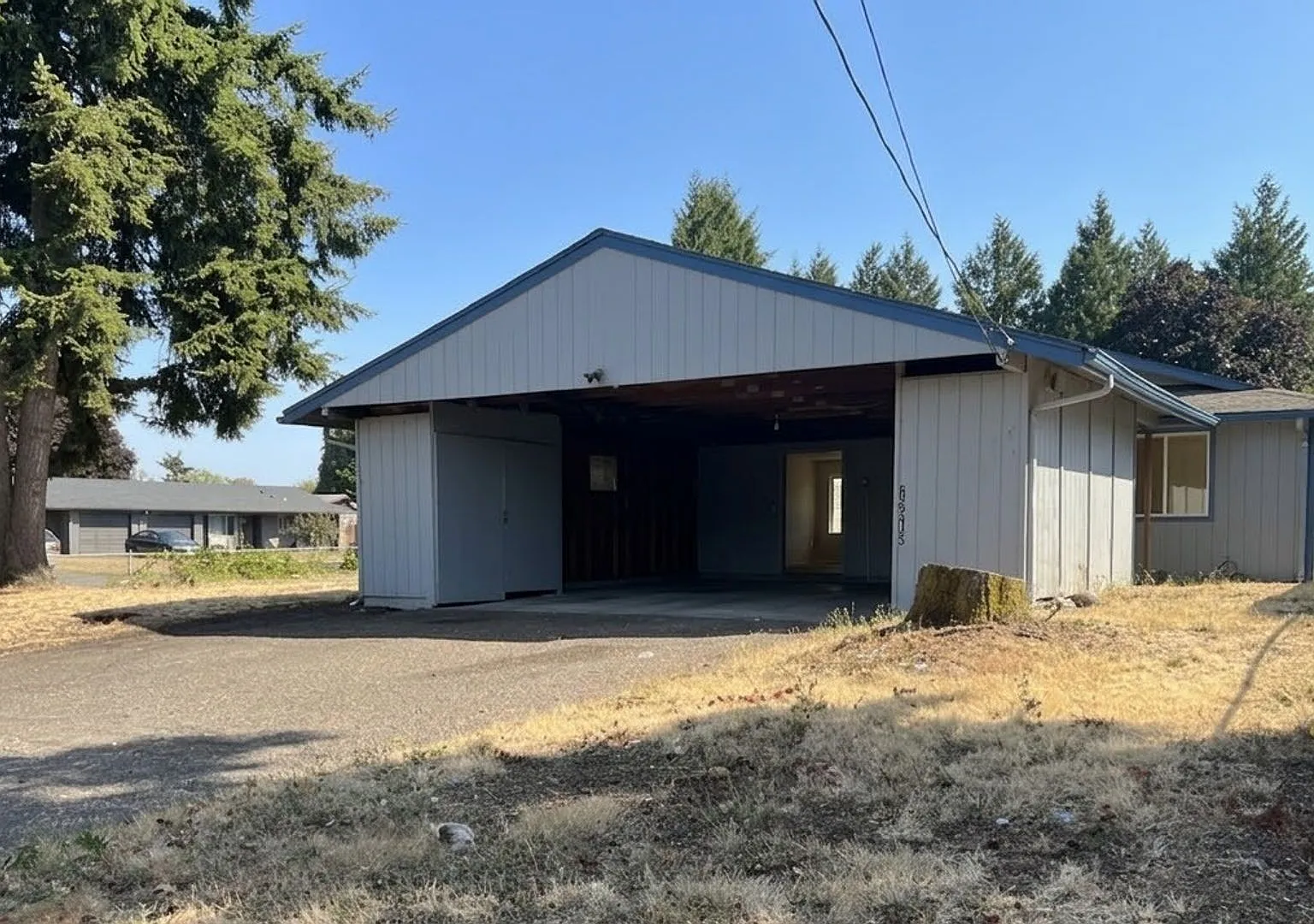 S15813 — Photo 1