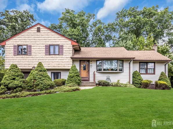 606 Willow Ave, Piscataway, NJ 08854