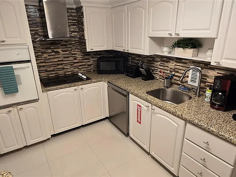 4001 S Ocean Dr #4J — Photo 3