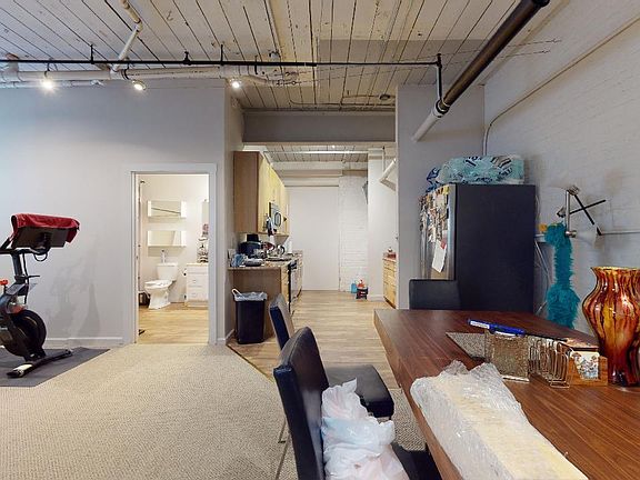 5th image of 442 Chapel St #1E
