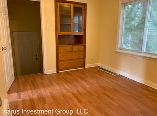 12216 S La Salle St, Chicago, IL