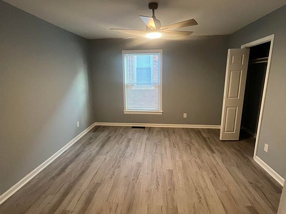 5th image of 3932 Regent Ave #2