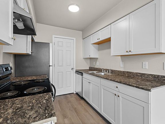 4th image of 2605 W Olive St APT 28