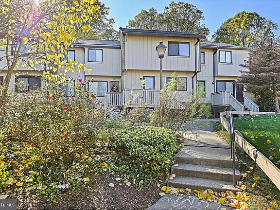 2nd image of 2691 Glengyle Dr #34