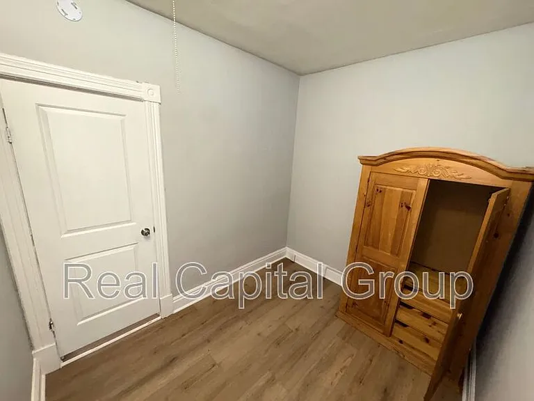 412 2nd St #1 — Photo 22