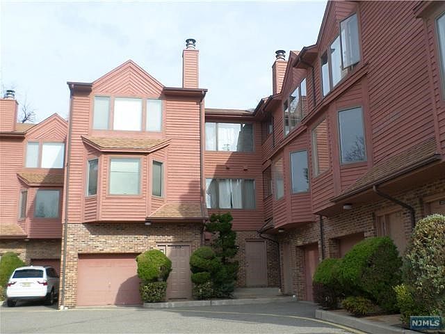 1st image of 228B Washington Ave #228B