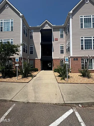 2511 Huntscroft Ln #303 Photo 1