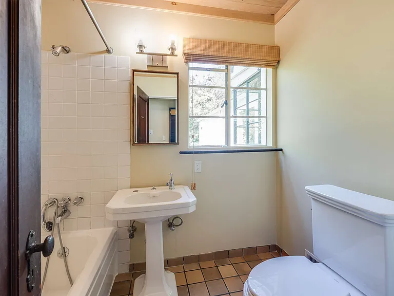 1434 Fernwood Dr — Photo 19
