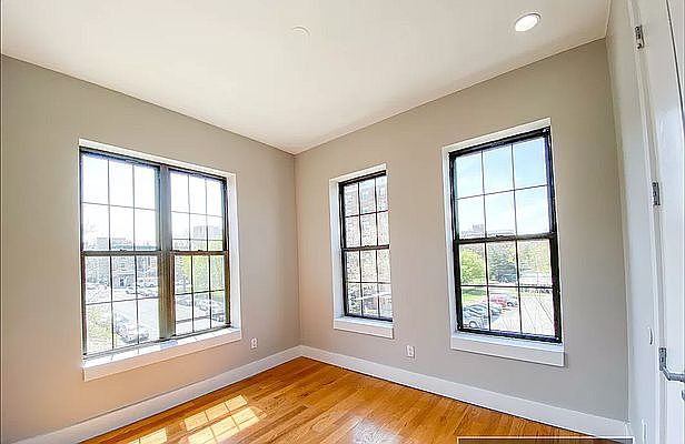1st image of 359 Stockton St #2AA