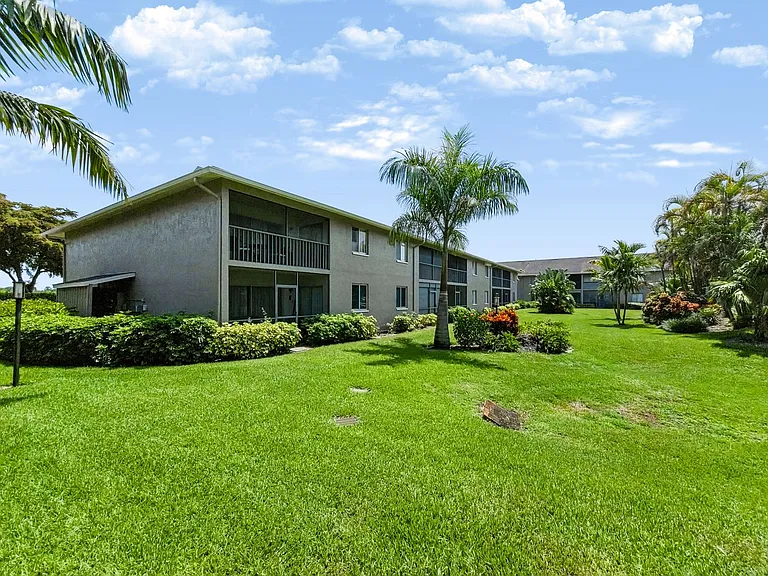 5693 Rattlesnake Hammock Rd #203 — Photo 35