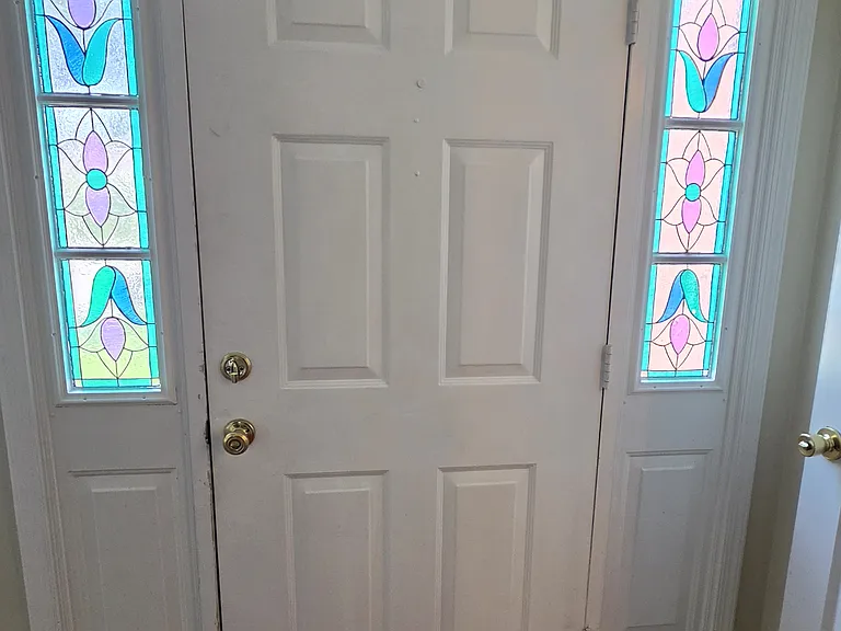 901 Fairborn Cir — Photo 3